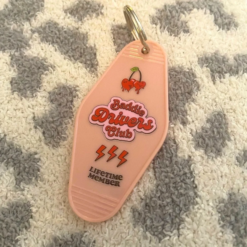 HANDMADE MOTEL KEYCHAIN
